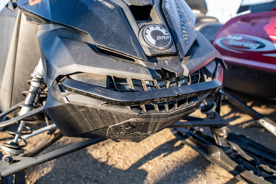 2016 Ski-Doo Summit 000340 (1)