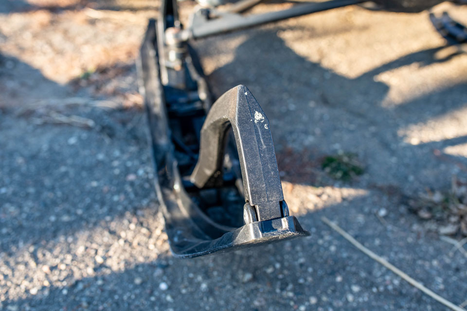 2016 Ski-Doo Summit 000340 (2)