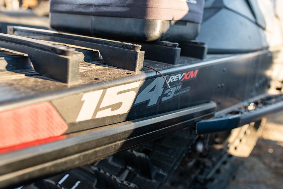 2016 Ski-Doo Summit 000340 (9)