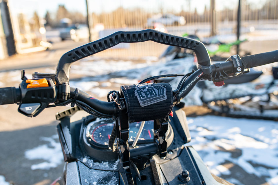 2016 Ski-Doo Summit 000340 (11)