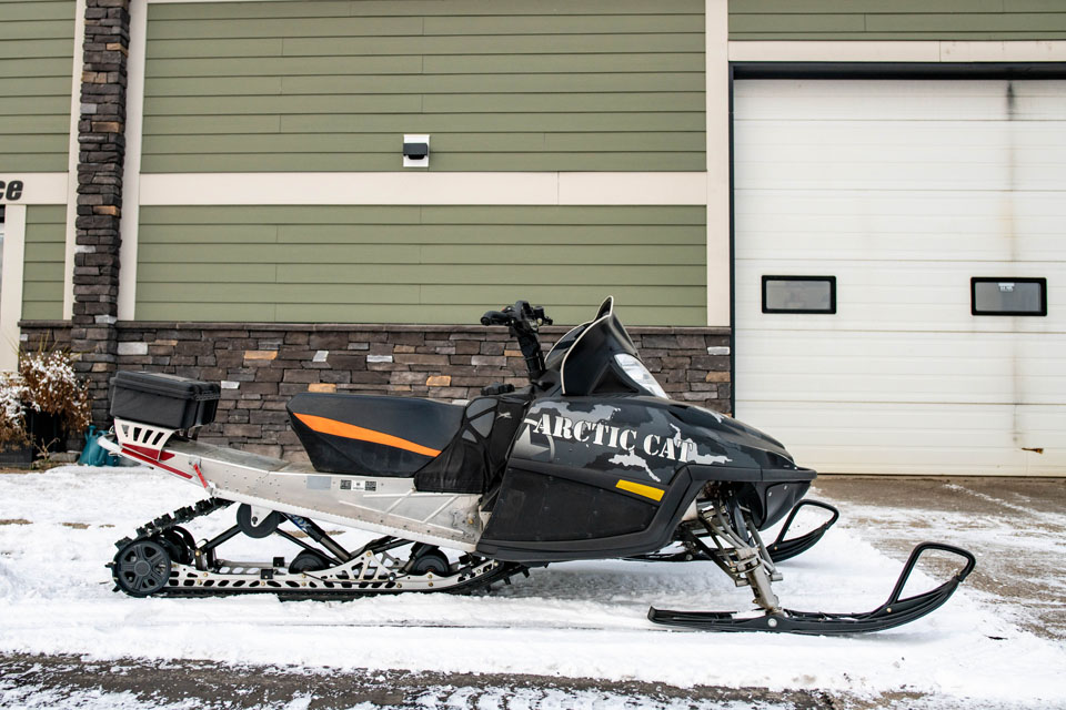 110446 2009 Crossfire (1)