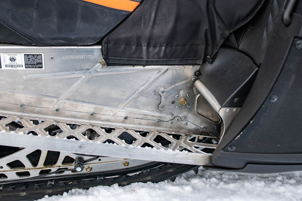 110446 2009 Crossfire (10)