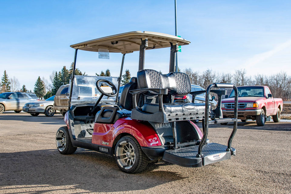 2019 Yamaha 4 Seater Red Gas (16)