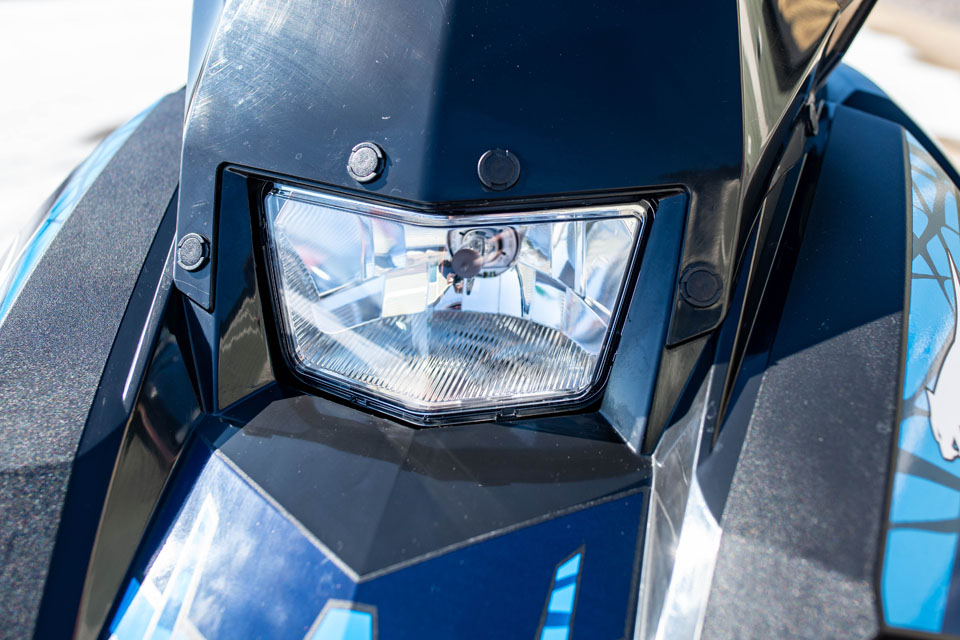 2025 M 400 100411 (10)